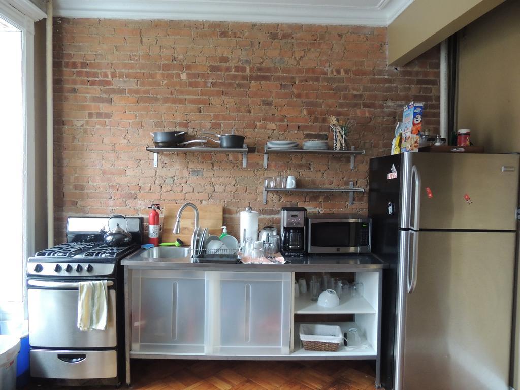 Brownstone Loft 30 Day Bookings Нью-Йорк Экстерьер фото